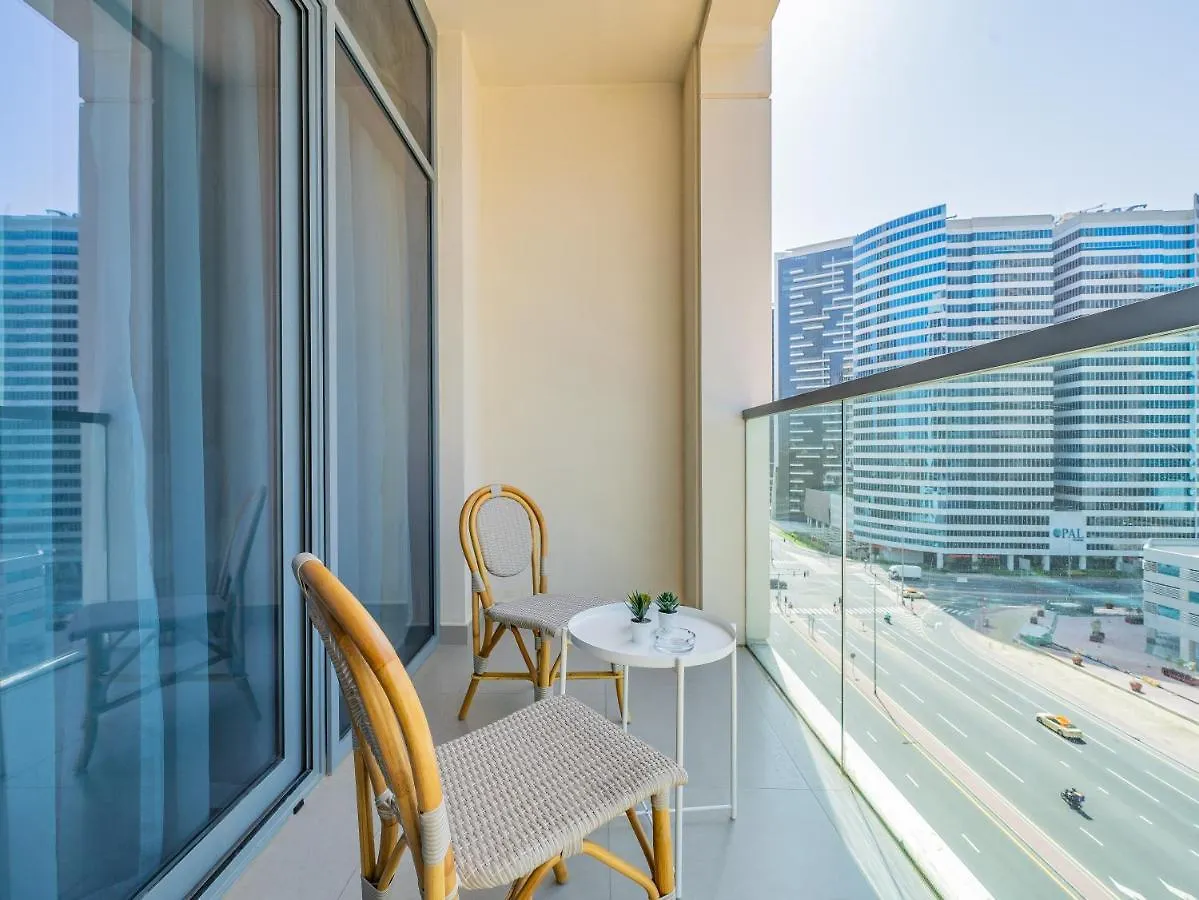 Charming Tropical Apartment Minutes To Dubai Mall United Arab Emirates