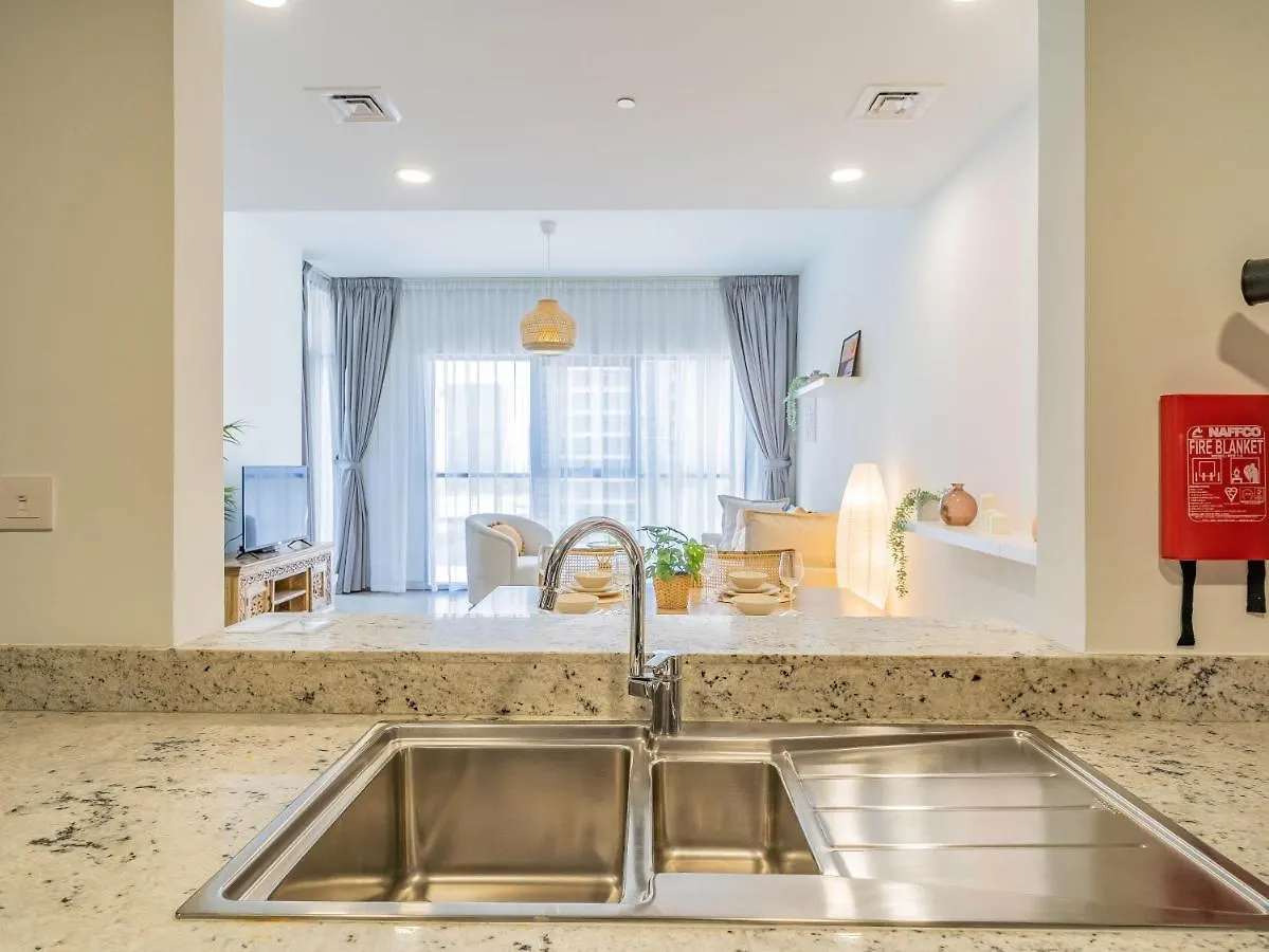 Charming Tropical Apartment Minutes To Dubai Mall 0*,  United Arab Emirates